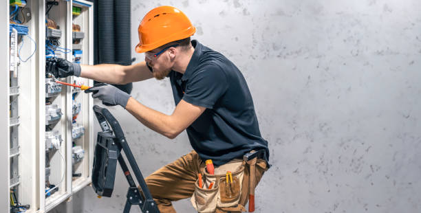 Best Affordable Emergency Electrician  in Sheboygan Falls, WI
